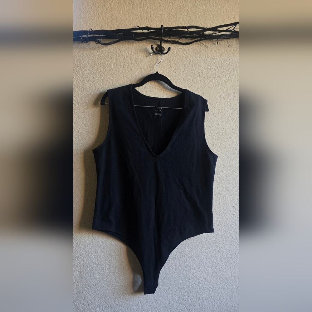 Black Sleeveless Deep V-Neck Thong Bodysuit - bodysuit - capsule - basics